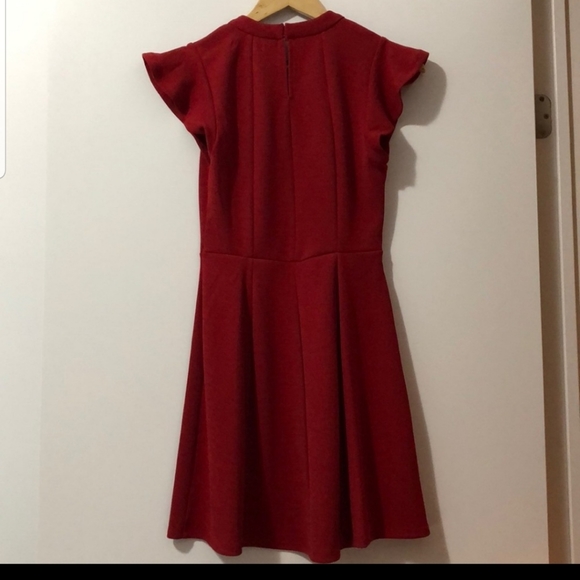 BCBGeneration flutter sleeve skater dress - Picture 2 of 2
